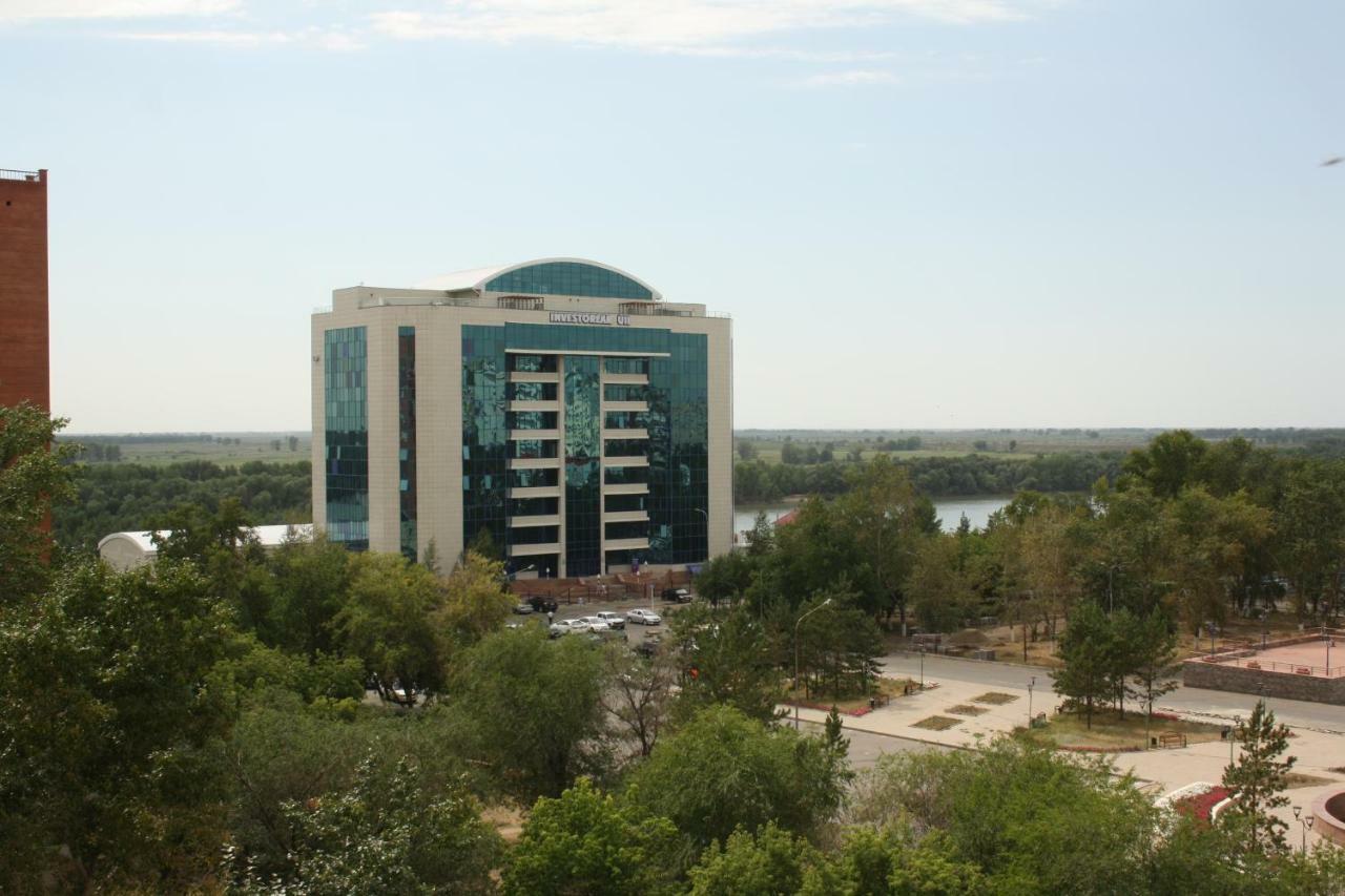 1-Комнатная Квартира На Набережной Pavlodar Exterior photo